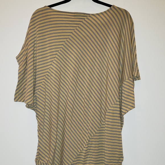 Fenn Wright Manson ruched dolman sleeve top - Picture 5 of 7